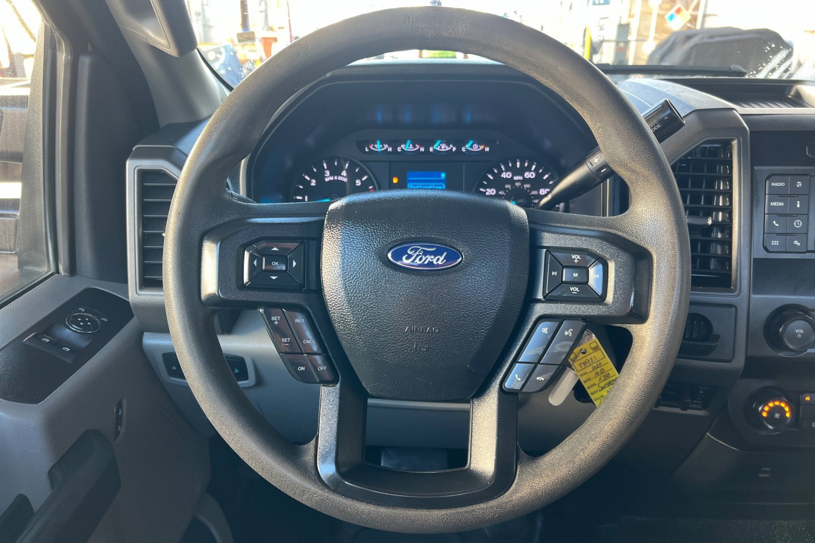 Used 2020 Ford F350 XL w/ Power Equipment Group image 18