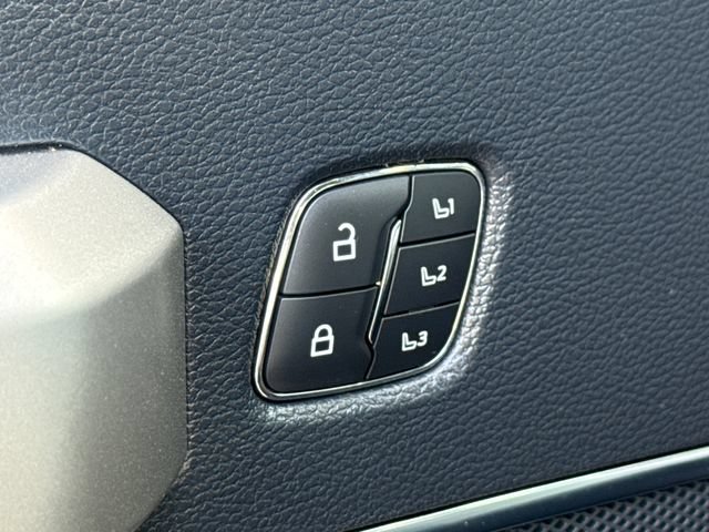 Used 2022 Ford F250 Lariat w/ Lariat Ultimate Package AWD/4WD image 20