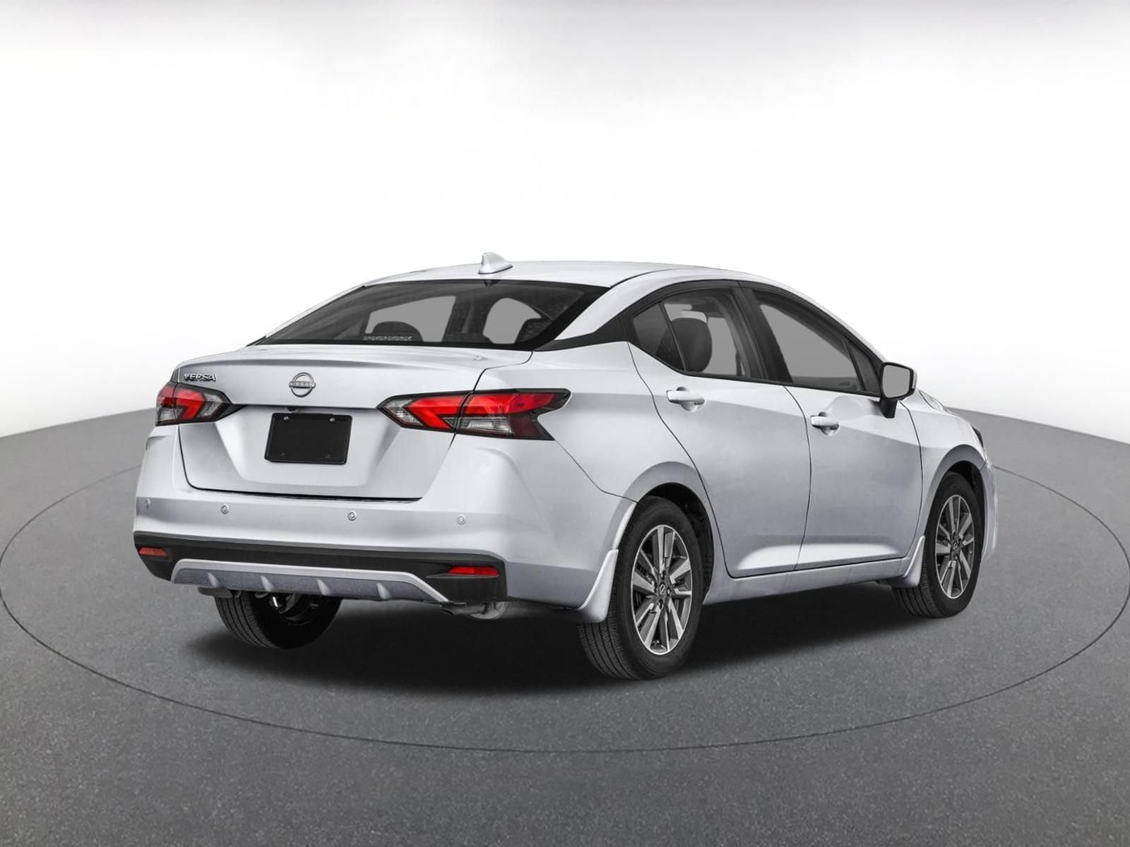 Used 2025 Nissan Versa SV FWD image 2