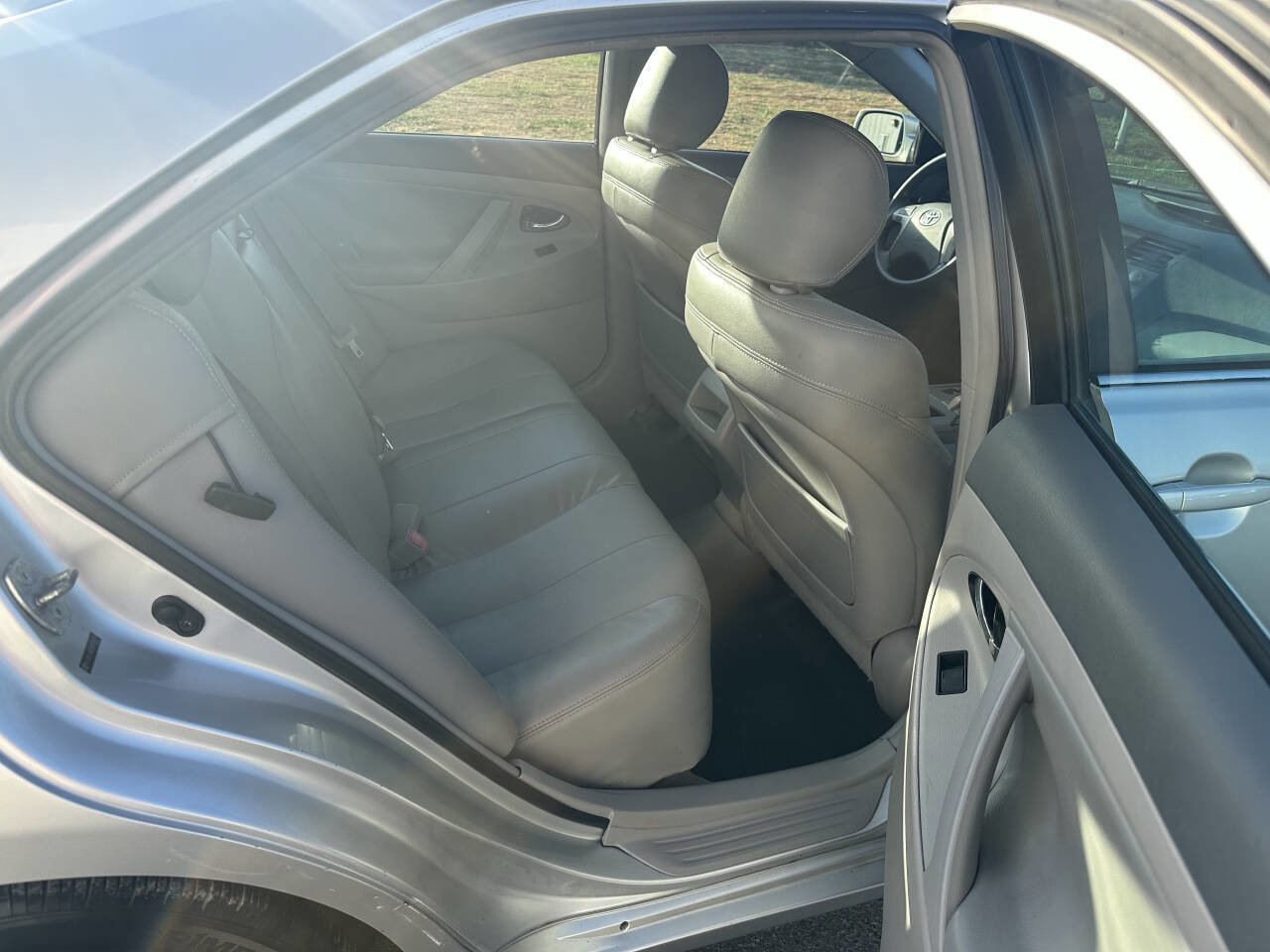 Used 2009 Toyota Camry LE image 12