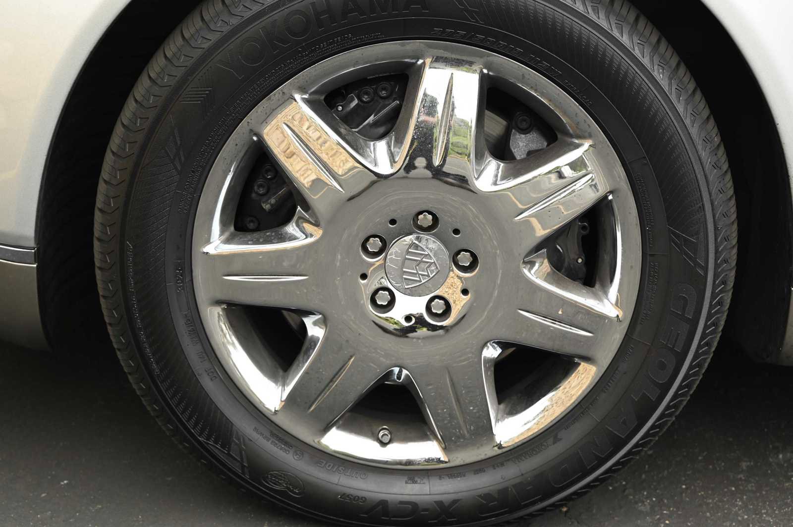 Used 2005 Maybach 57 RWD image 9