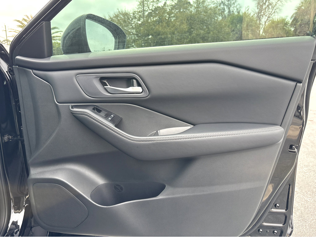 New 2026 Nissan Rogue SV image 12