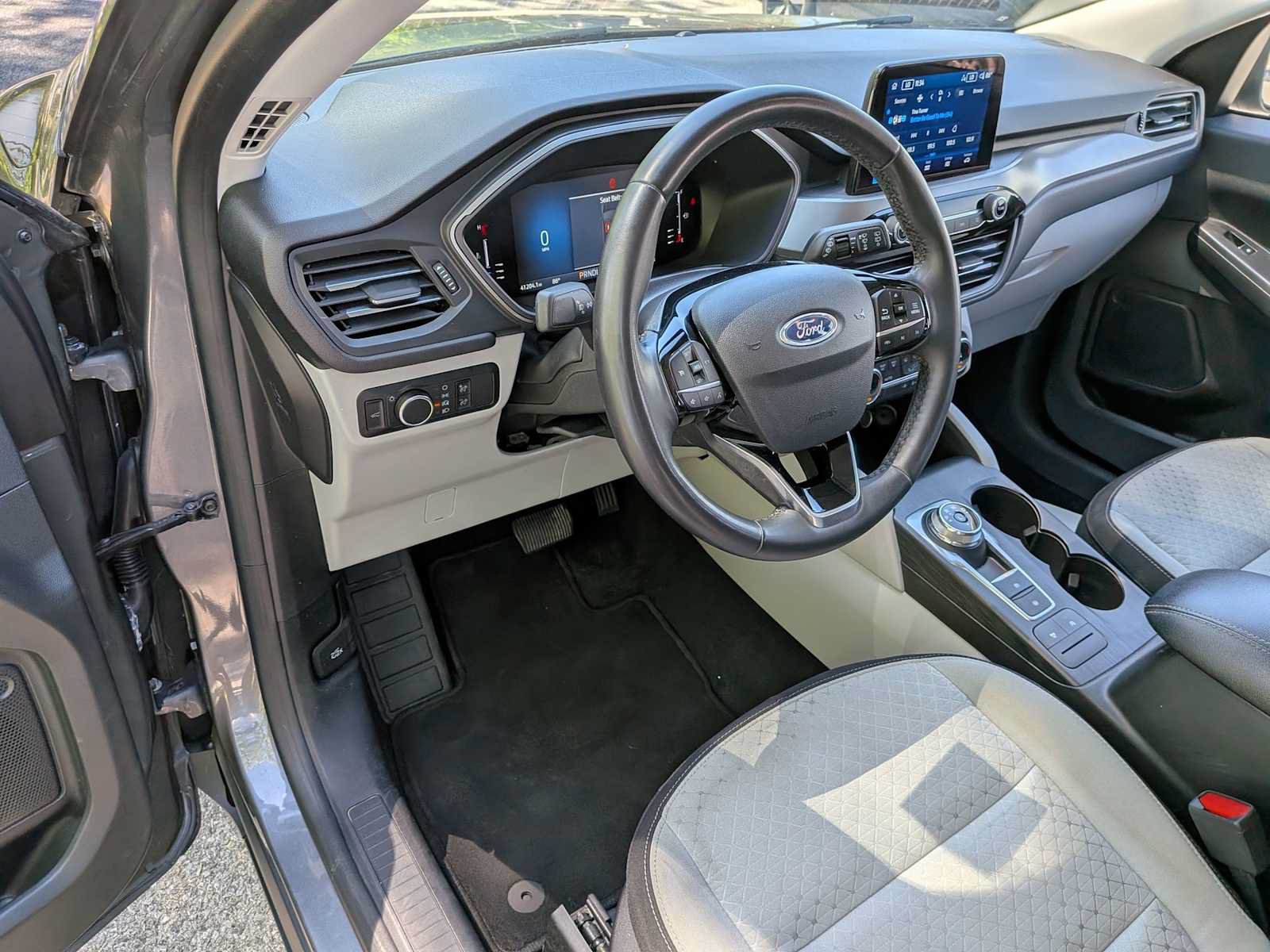 Used 2023 Ford Escape Active AWD/4WD image 8