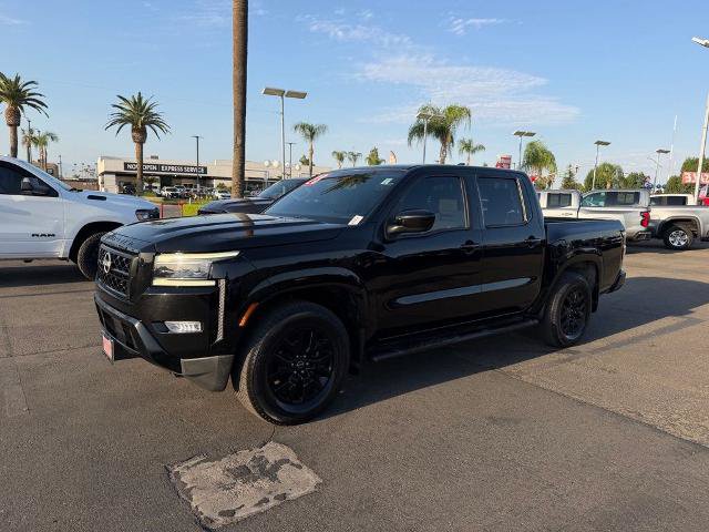 Certified 2023 Nissan Frontier SV w/ Midnight Edition Package RWD image 3