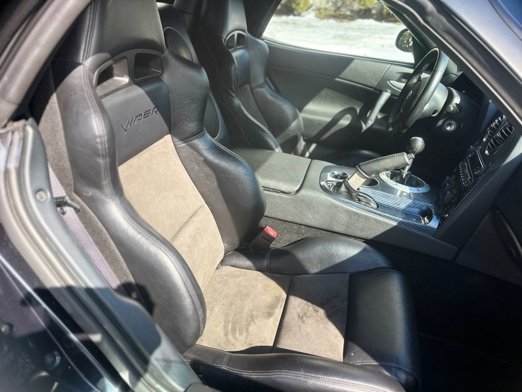 Used 2006 Dodge Viper SRT-10 RWD image 24