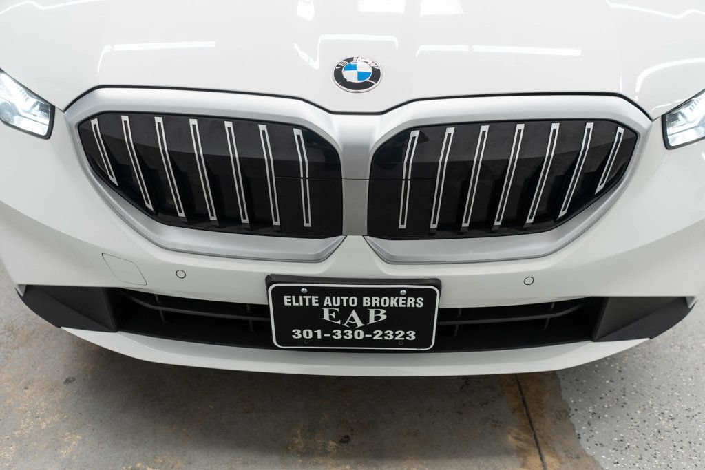 Used 2025 BMW 540i xDrive AWD/4WD image 40