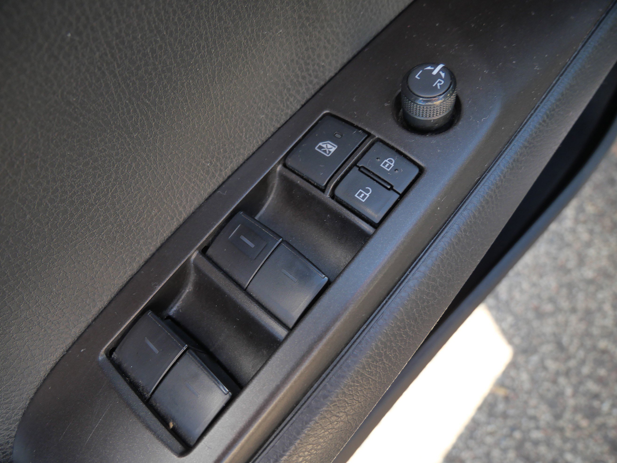 Certified 2023 Toyota Camry SE FWD image 19