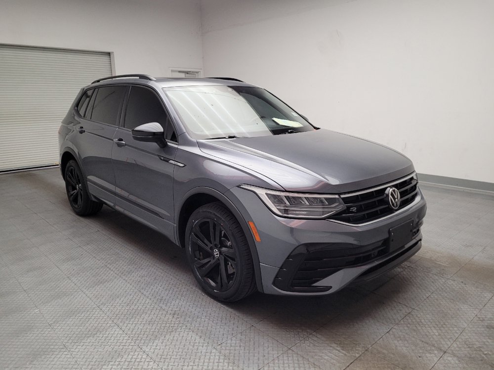 Used 2023 Volkswagen Tiguan SE R-Line FWD image 13