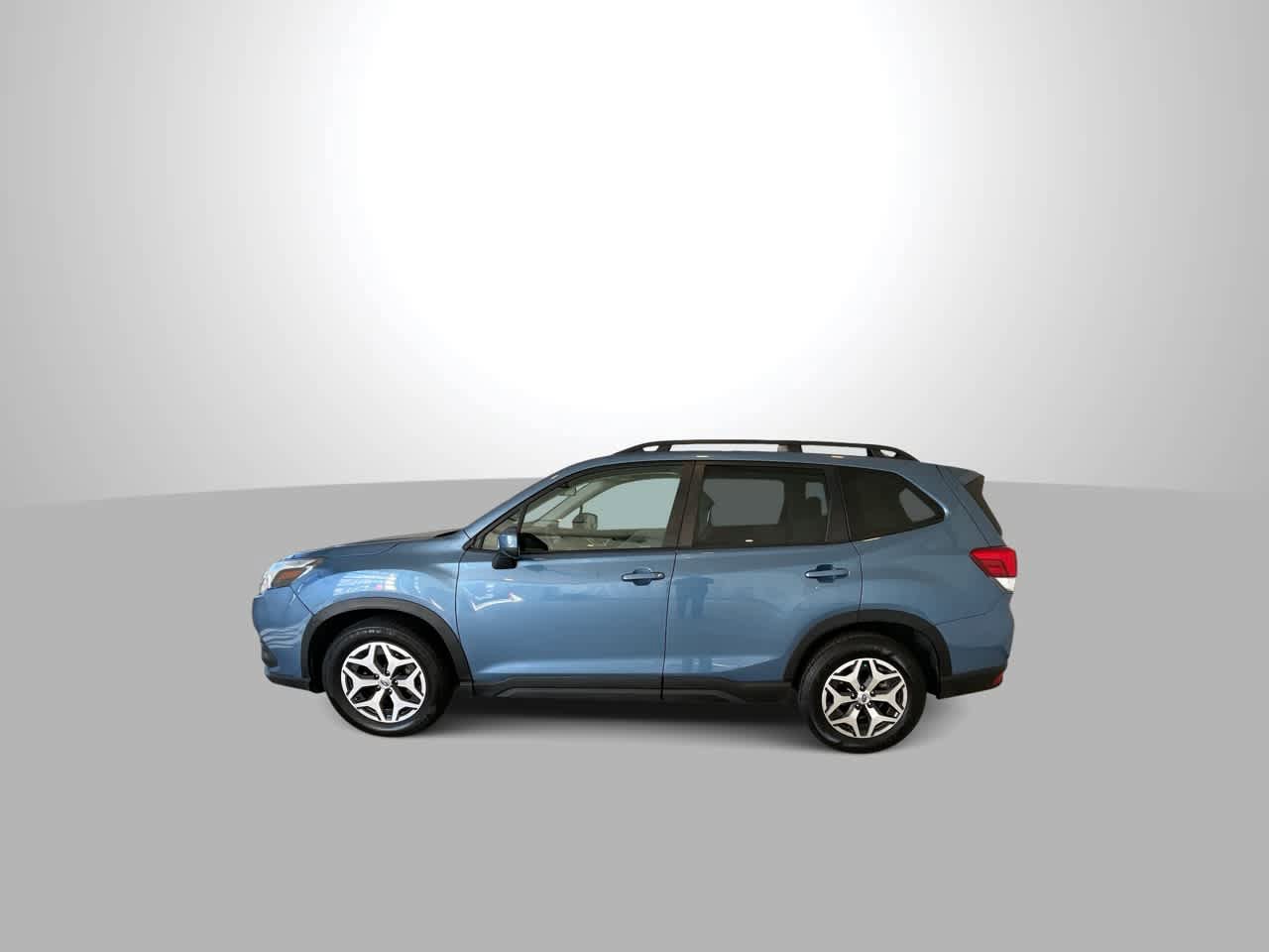 Used 2022 Subaru Forester Premium AWD/4WD image 5