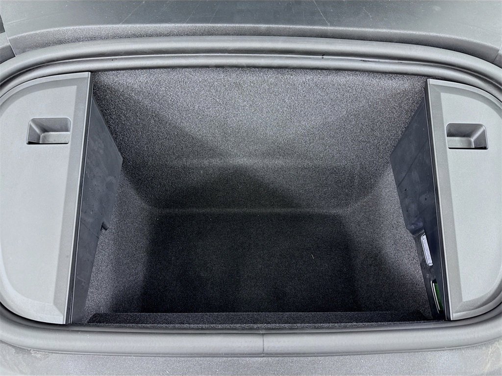 Used 2024 Porsche Taycan image 31