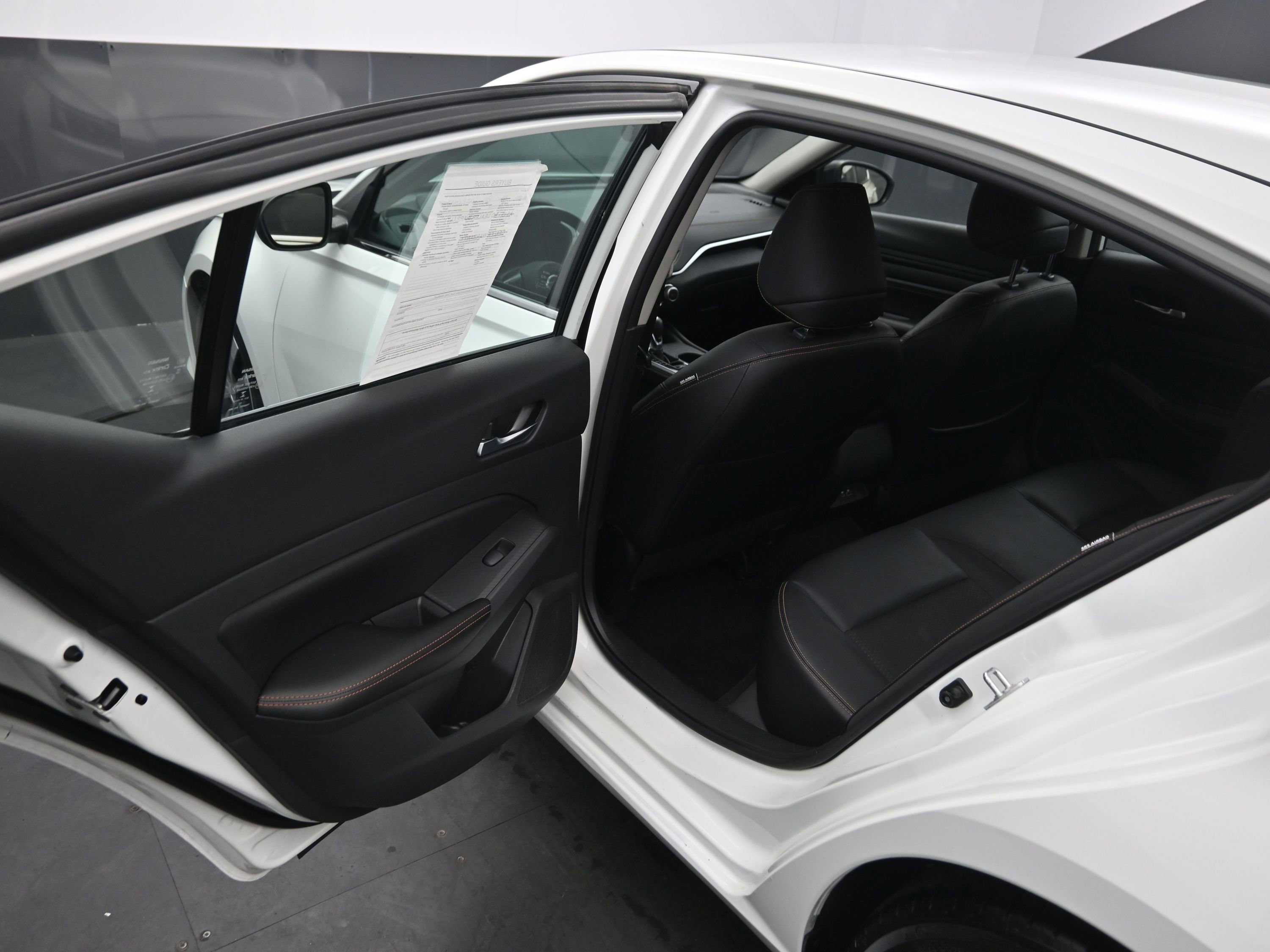 Used 2022 Nissan Altima 2.5 SR image 14