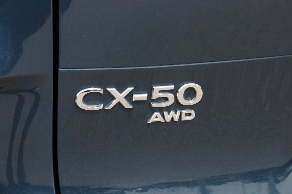 Used 2025 Chevrolet Equinox LT w/ Convenience Package II AWD/4WD image 42