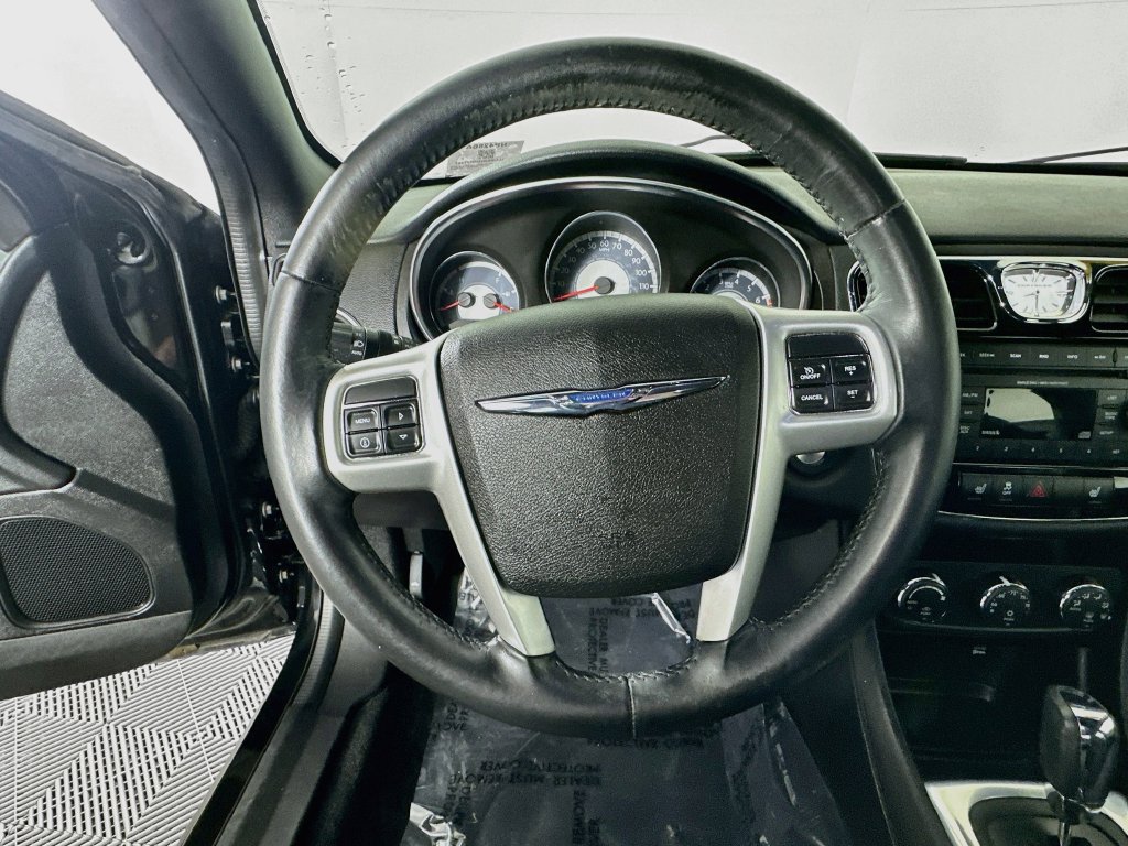 Used 2013 Chrysler 200 Touring w/ Cold Weather Group FWD image 15