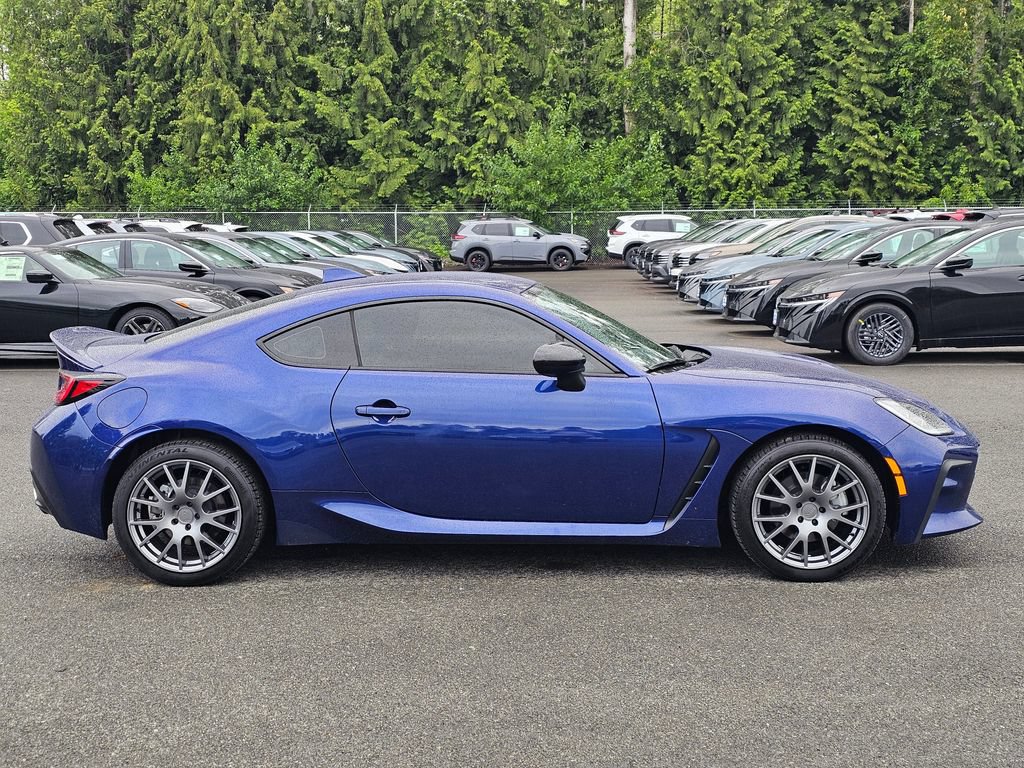 Used 2022 Toyota GR86 Premium w/ ALL Weather Mat Package (TMS) RWD image 4