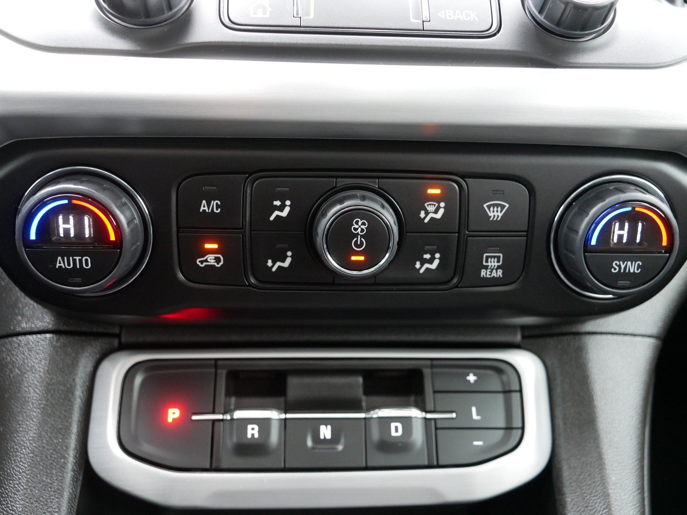 Certified 2023 GMC Acadia SLT w/ Elevation Edition image 23