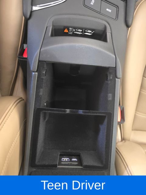 Used 2022 Cadillac XT6 Sport w/ Platinum Package image 28