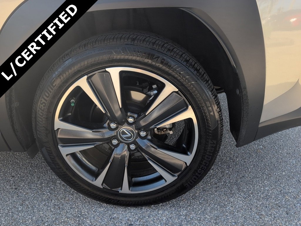 Used 2021 Lexus UX 250h w/ Premium Package image 13
