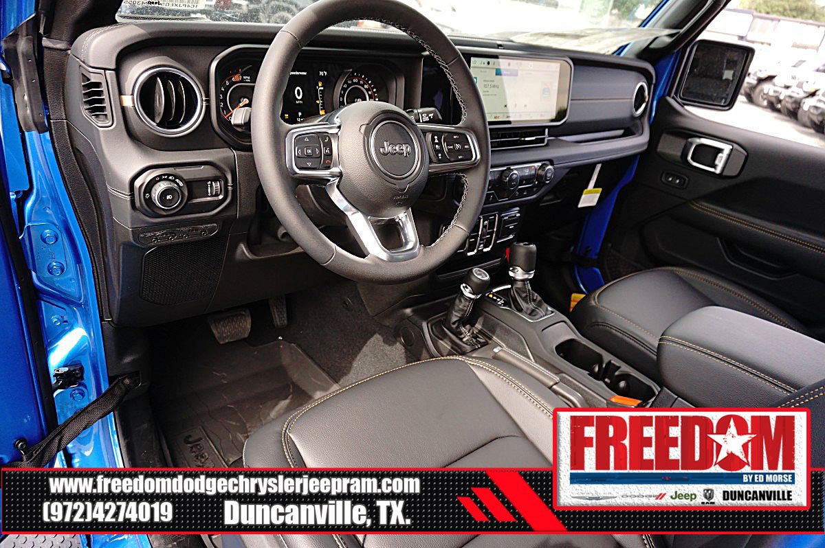 New 2026 Jeep Wrangler Unlimited Sahara w/ Whitecap Package AWD/4WD image 10