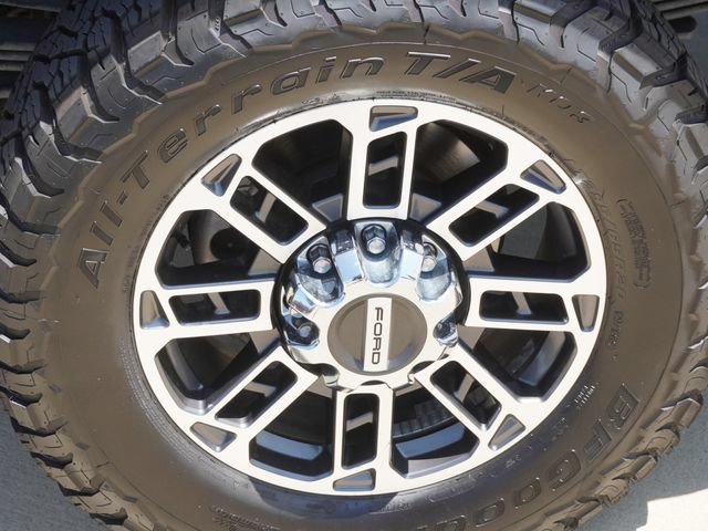 Used 2026 Ford F250 Platinum w/ Platinum Plus Package AWD/4WD image 11