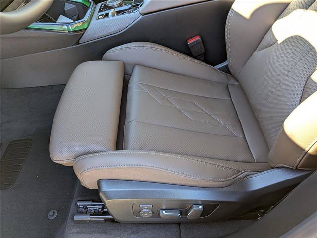 Used 2026 BMW X3 xDrive30i w/ Premium Package AWD/4WD image 4