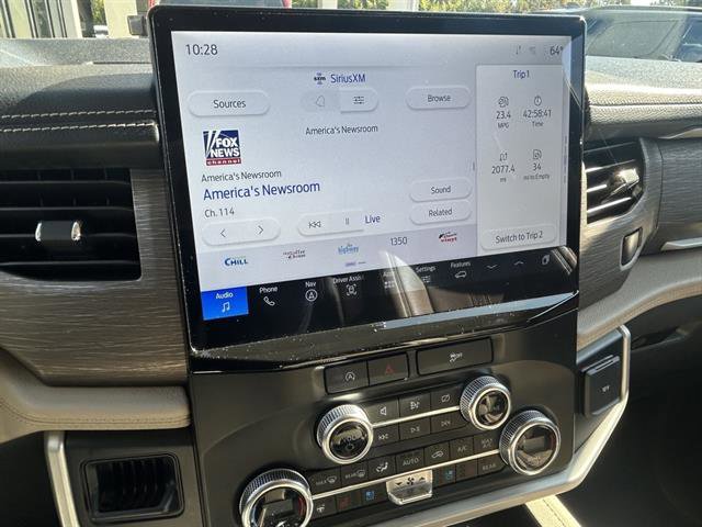 Used 2024 Ford Expedition Limited image 17