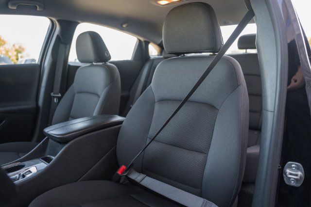 Used 2025 Chevrolet Malibu LT FWD image 38