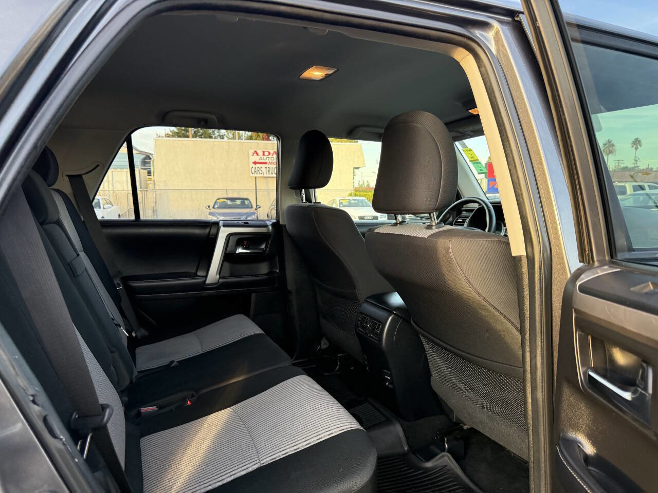 Used 2019 Toyota 4Runner SR5 AWD/4WD image 12