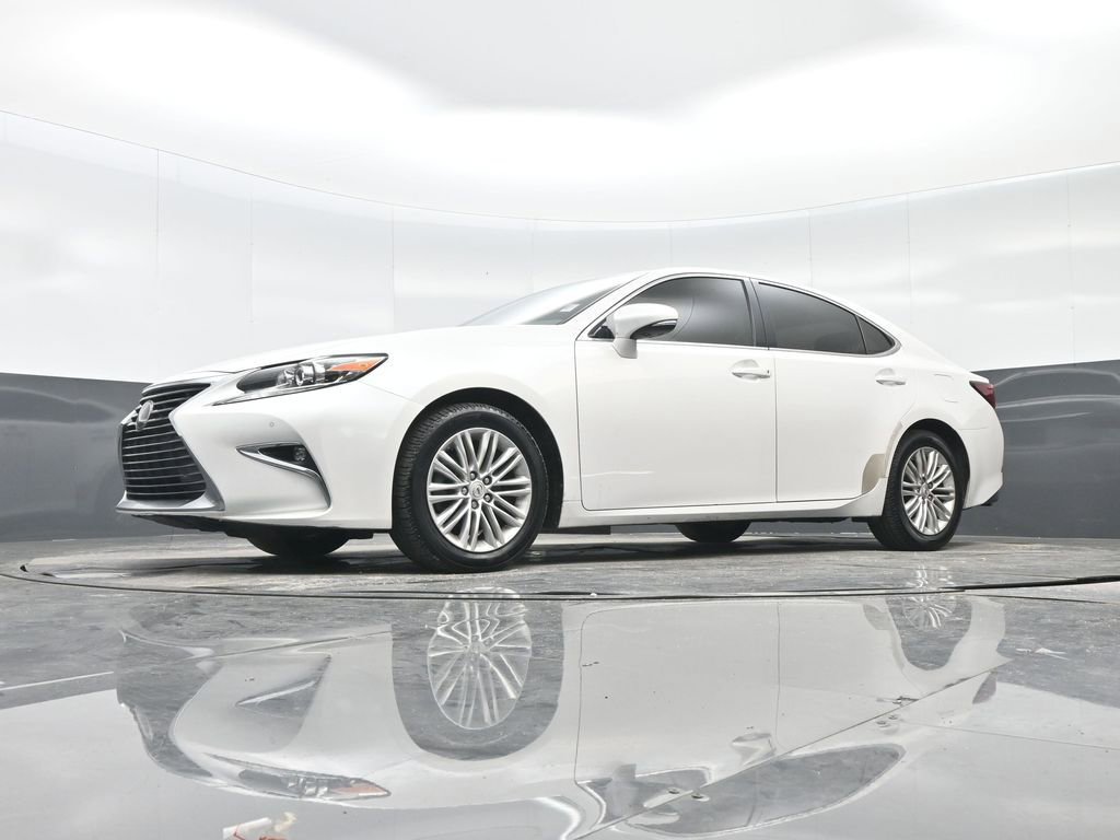 Used 2016 Lexus ES 350 w/ Premium Package w/Wood Trim image 26