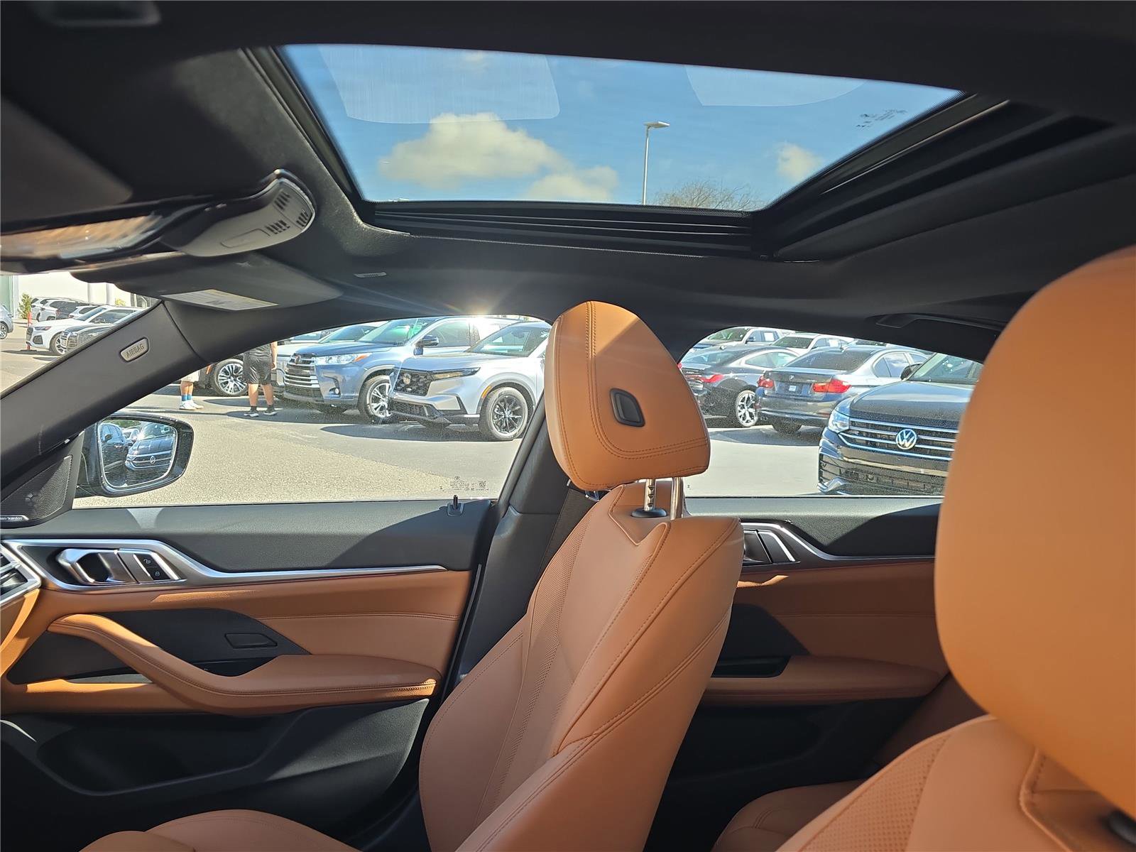 Used 2025 BMW M440i image 24