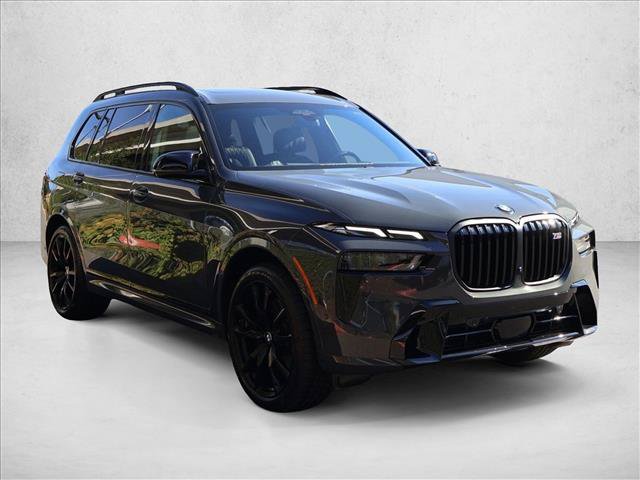 Used 2025 BMW X7 M60i AWD/4WD image 4