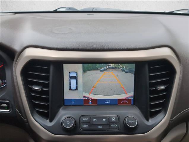 Used 2017 GMC Acadia Denali w/ Technology Package FWD image 12