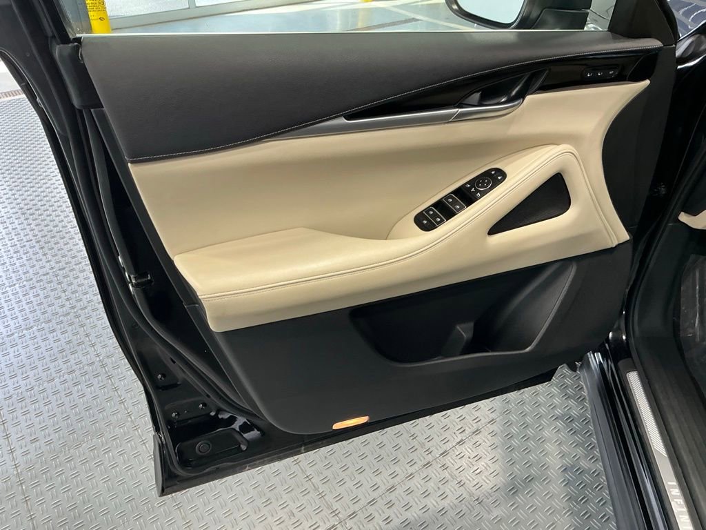 Used 2025 INFINITI QX60 Pure image 38