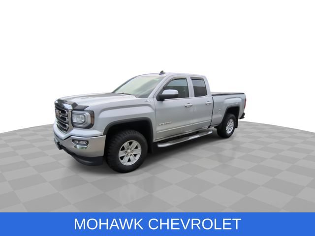 Used 2016 GMC Sierra 1500 SLE w/ SLE Value Package AWD/4WD image 4