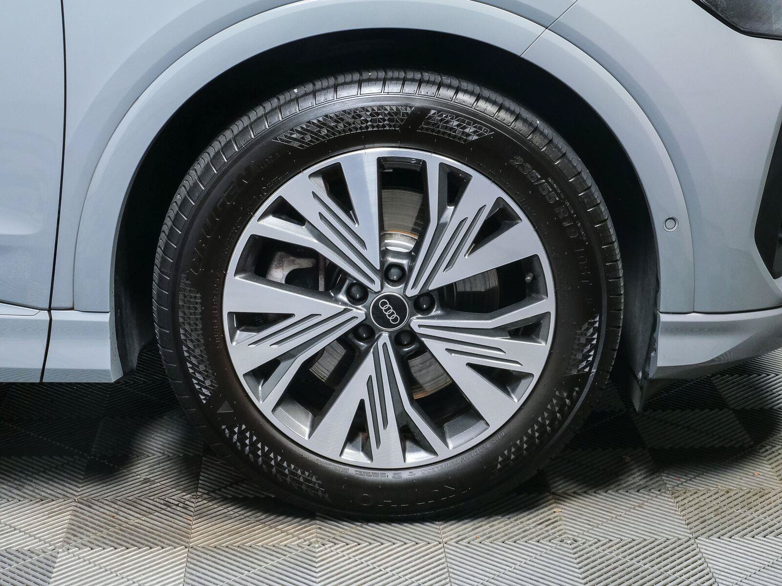 Used 2023 Audi Q4 e-tron Premium Plus w/ Premium Plus RWD image 38