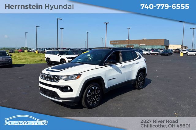 Used 2023 Jeep Compass Limited w/ Sun and Sound Group AWD/4WD image 3