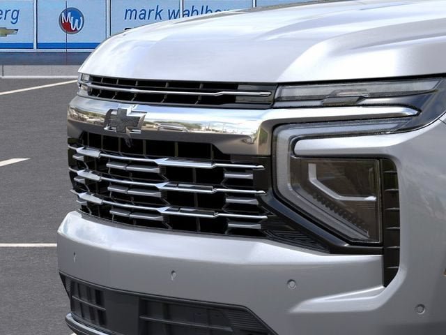 New 2026 Chevrolet Suburban Premier w/ Sun And Tow Package AWD/4WD image 13
