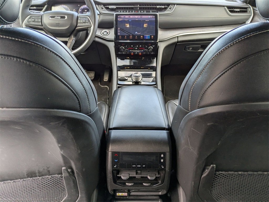 Used 2024 Jeep Grand Cherokee L Limited w/ Luxury Tech Group II image 33