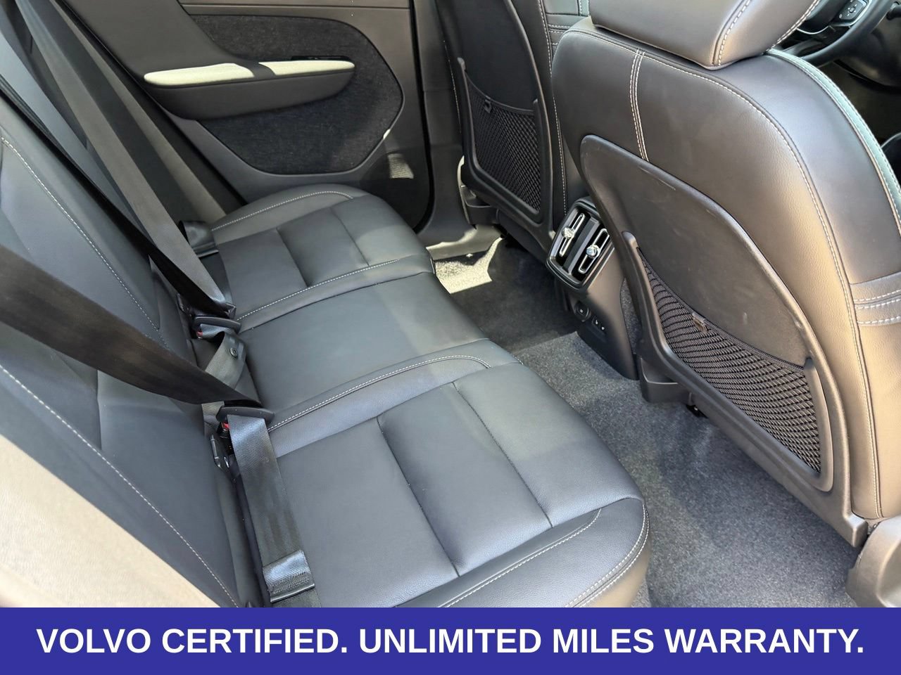 Certified 2026 Volvo XC40 B5 Plus AWD/4WD image 29