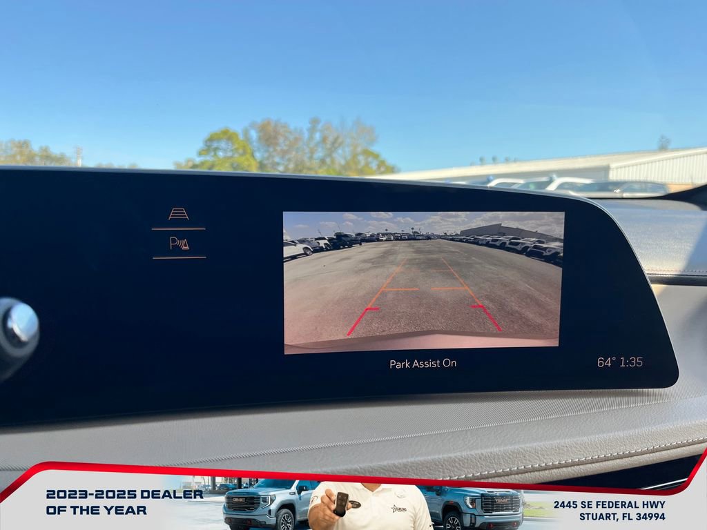 Used 2024 Cadillac XT4 Luxury image 32