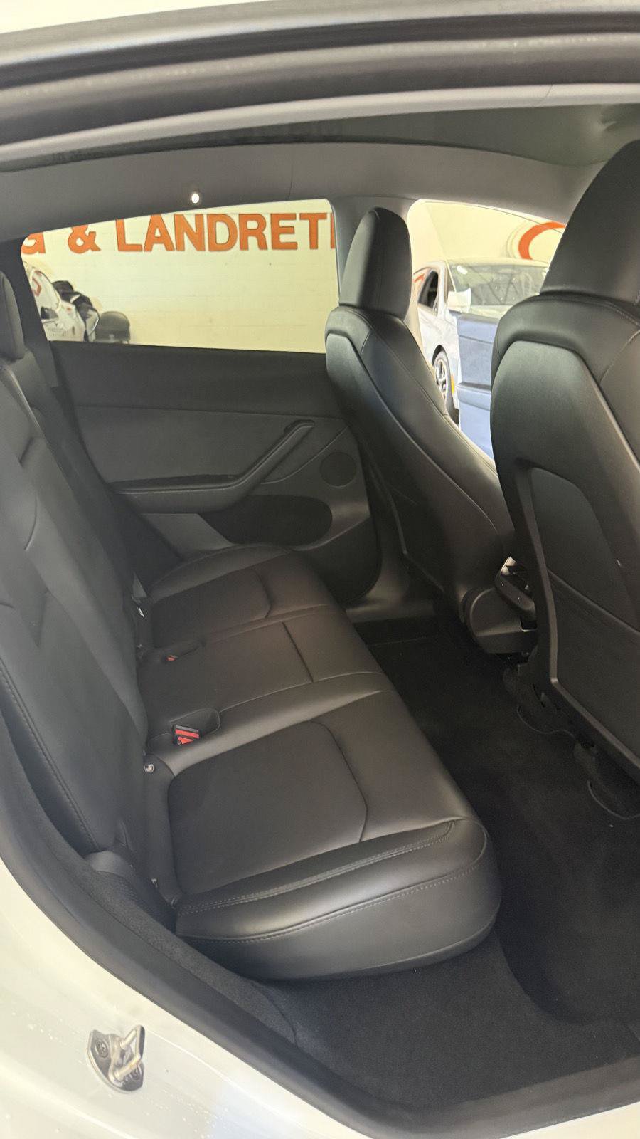 Used 2023 Tesla Model Y Long Range AWD/4WD image 31