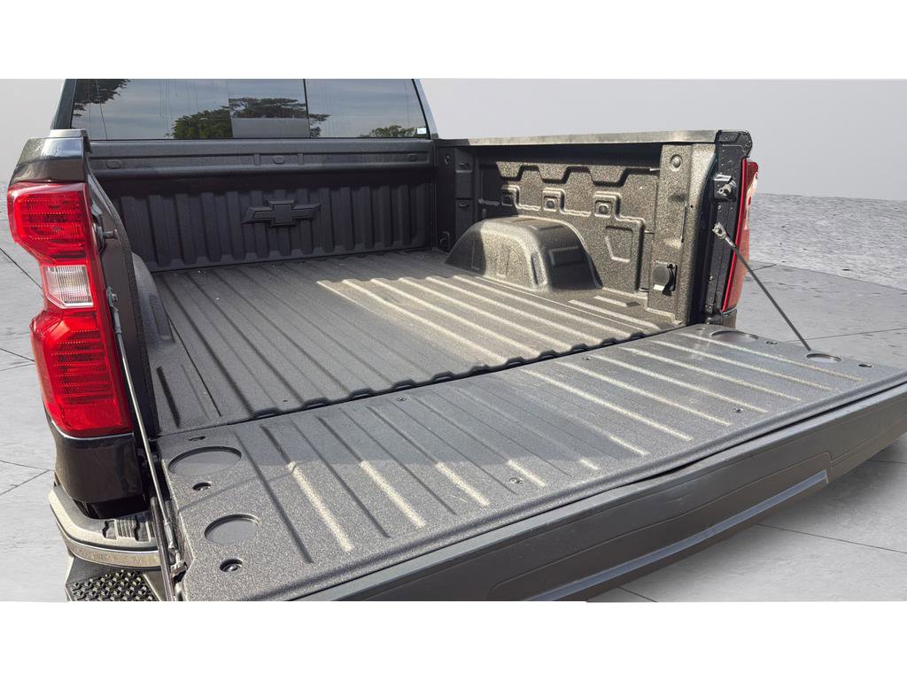 Certified 2022 Chevrolet Silverado 1500 LT AWD/4WD image 18