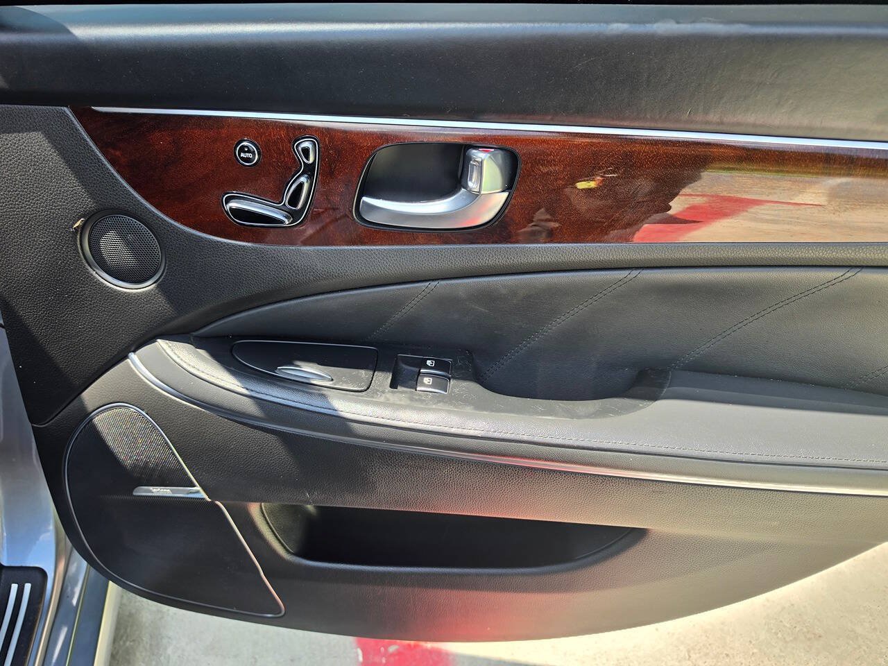 Used 2016 Hyundai Equus Signature RWD image 28