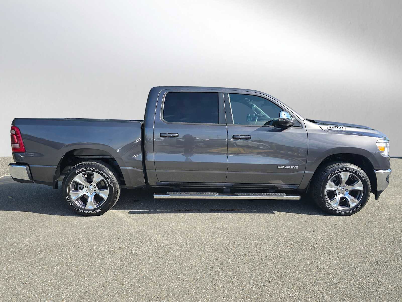 Used 2024 RAM 1500 Laramie AWD/4WD image 2
