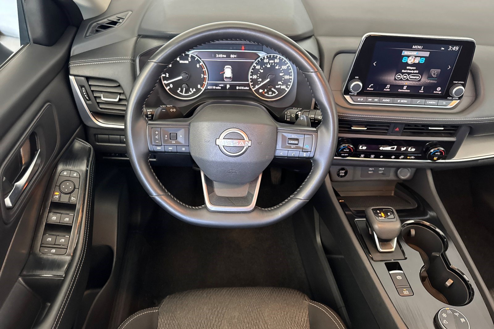 Used 2025 Nissan Rogue SV AWD/4WD image 29
