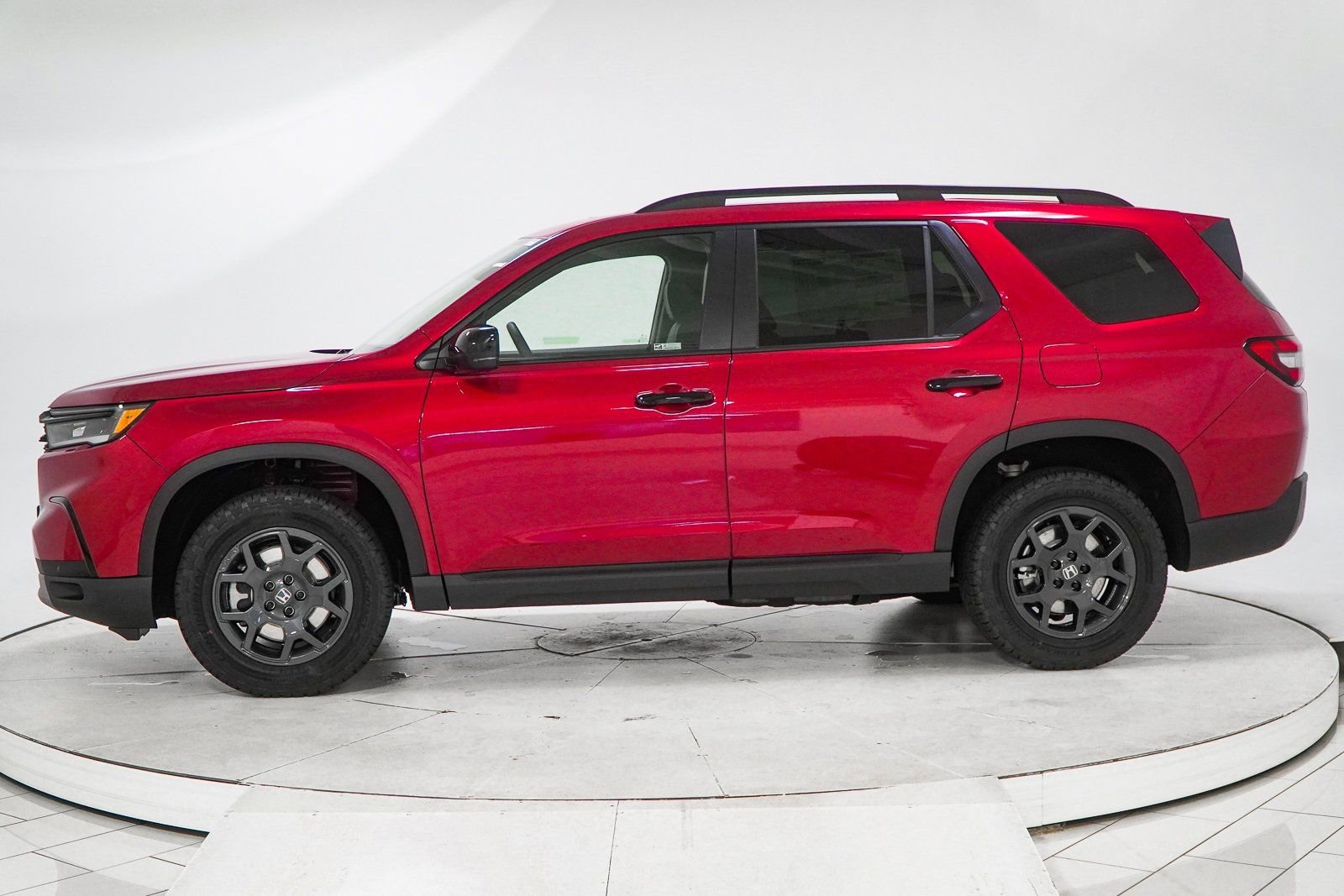 New 2025 Honda Pilot TrailSport image 5