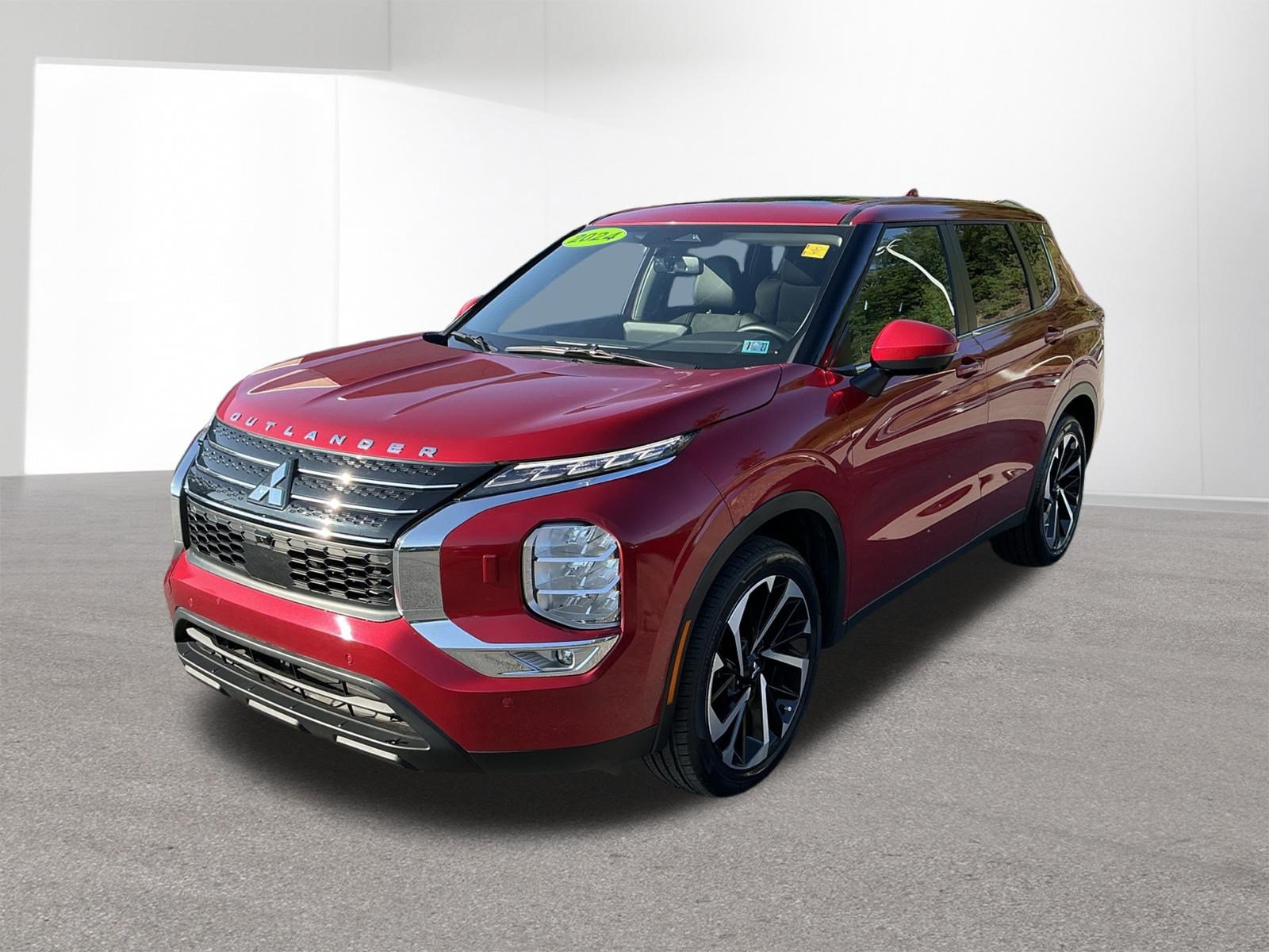 Used 2024 Mitsubishi Outlander SE AWD/4WD image 16
