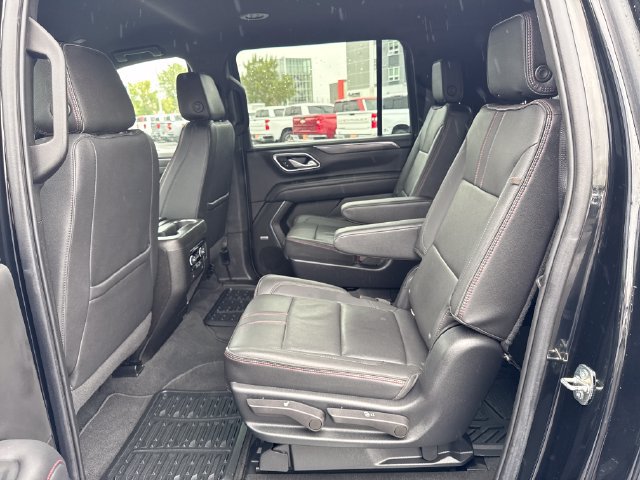 Used 2022 Chevrolet Suburban RST w/ Sport Performance Package AWD/4WD image 25