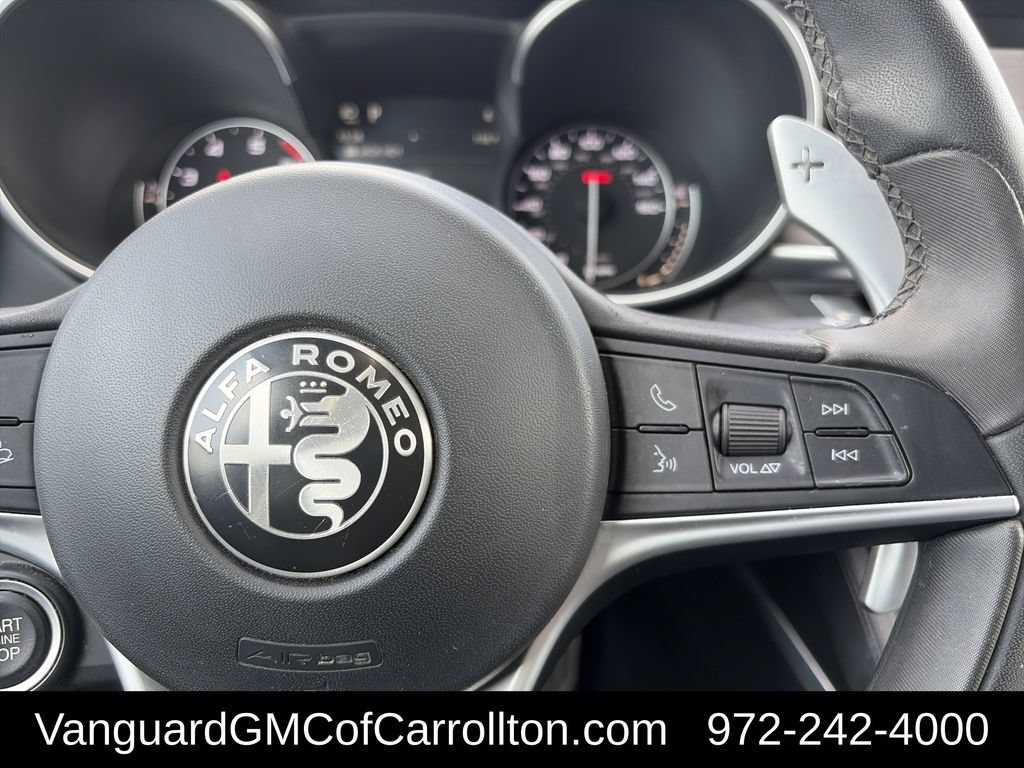 Used 2018 Alfa Romeo Stelvio Ti Sport AWD/4WD image 17