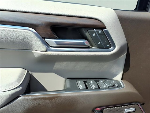 Used 2023 GMC Sierra 1500 SLT w/ SLT Premium Package image 16