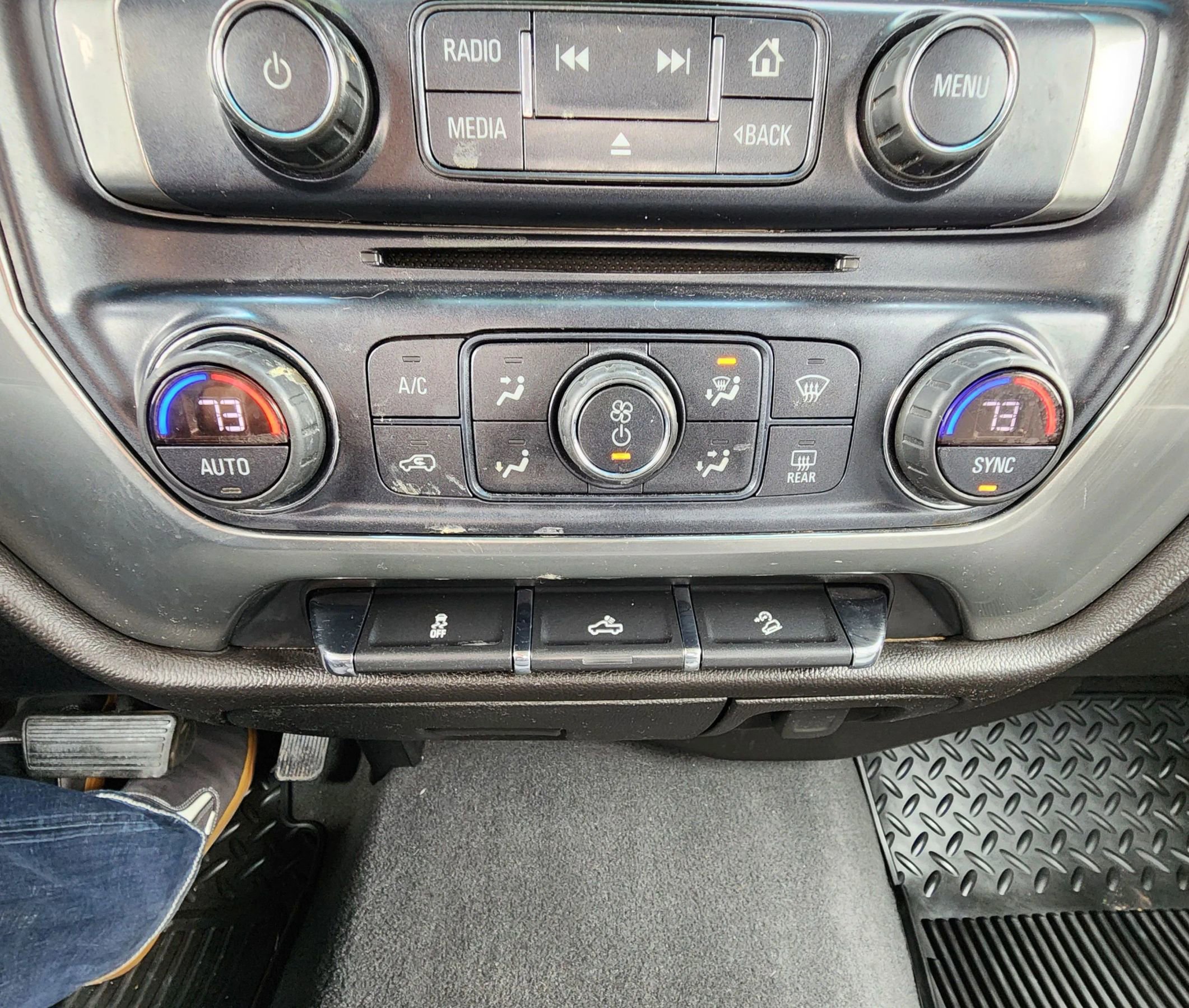 Used 2019 Chevrolet Silverado 2500 LT AWD/4WD image 32